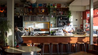 Luisterbar Nomono in Utrecht