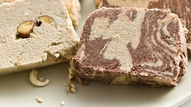 Traditionele Arabische Halva Met Amandelen Culy Nl