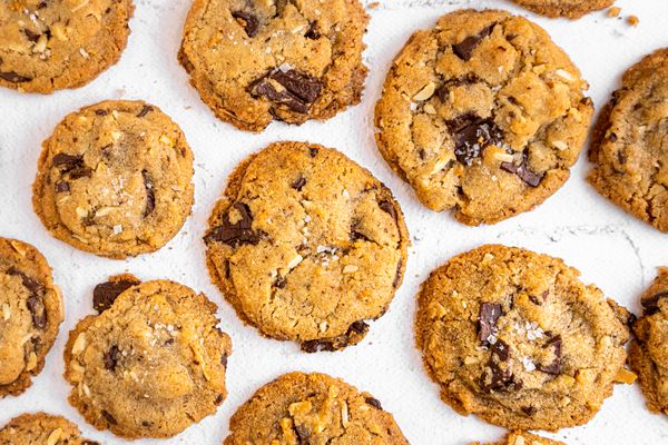 vegan chocolate chip cookies