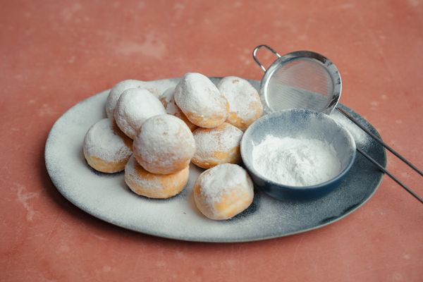 Mini-berlinerbollen met appelcompote