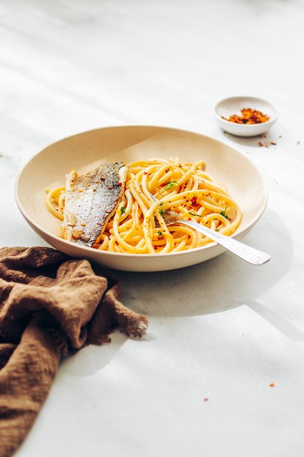 Aglio e olio met witte vis | Aglio e olio e pesce