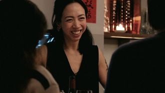 Chi Ling Wu in haar restaurant Café Wu