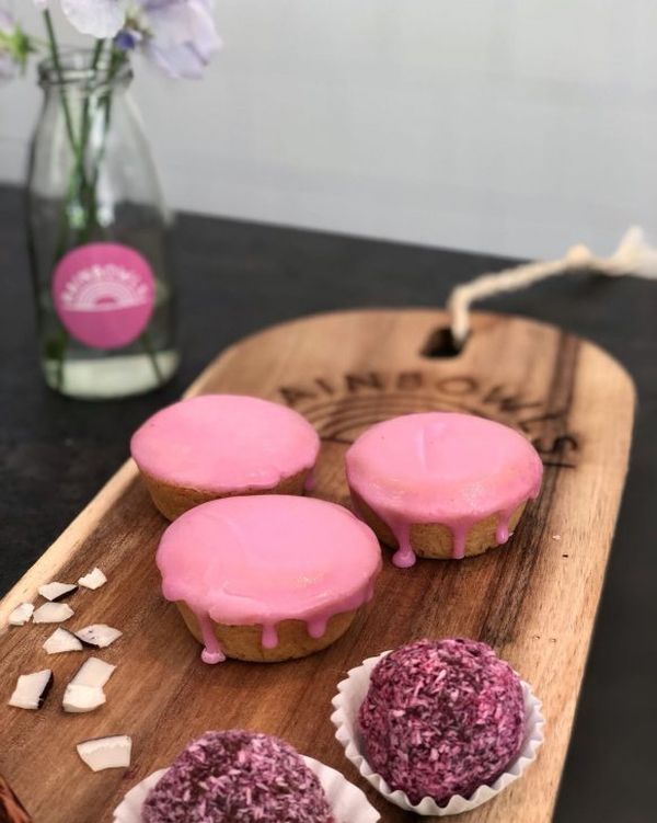 Vegan roze koeken bij Rainbowls