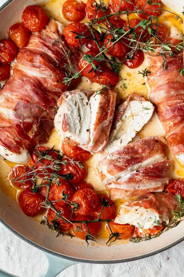 Gevulde kip met geitenkaas en Jamón ConsorcioSerrano uit de oven