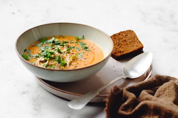 Gezonde maaltijdsoep met kip