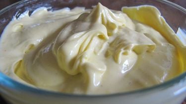 Zelfgemaakte mayonaise