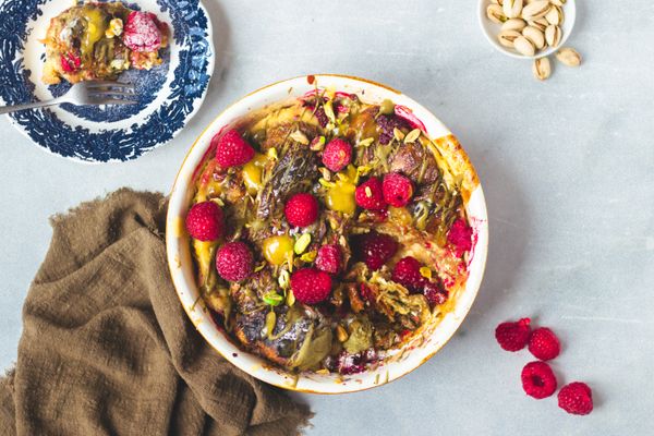 Croissant broodpudding met lemon curd | Lemon curd broodpudding met croissants