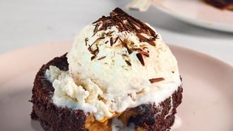 chocolade pindakaas lavacakes uit Tasty