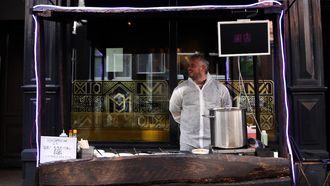 Food court Maris Piper