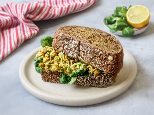 sandwich with chickpea spread
