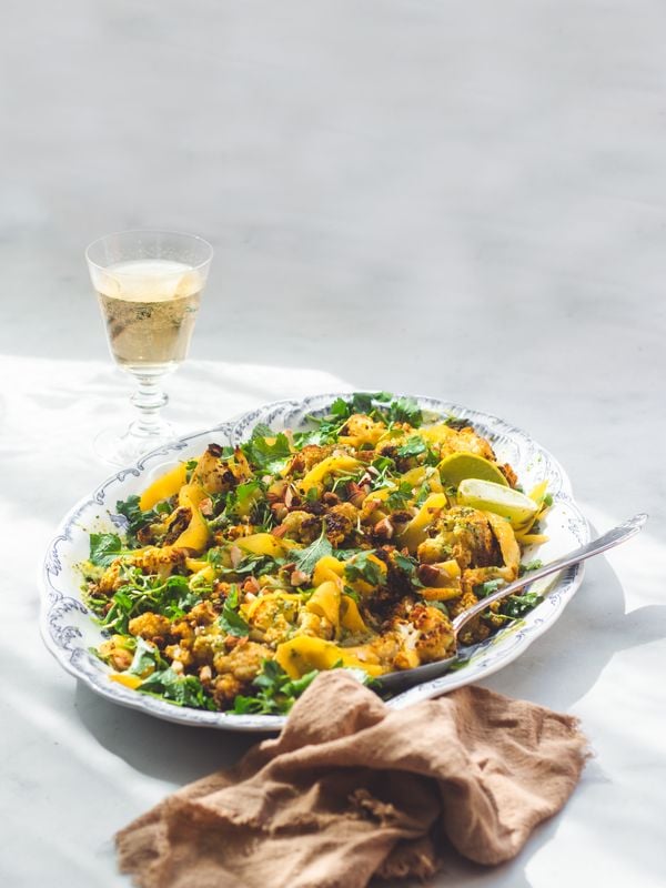 Geroosterde bloemkoolsalade met mango