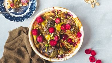 Croissant broodpudding met lemon curd | Lemon curd broodpudding met croissants