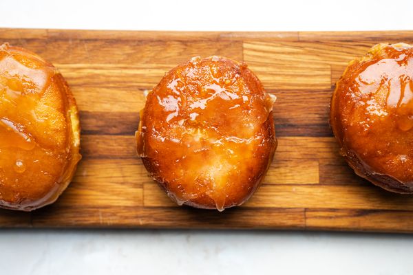 crème brûlée donuts