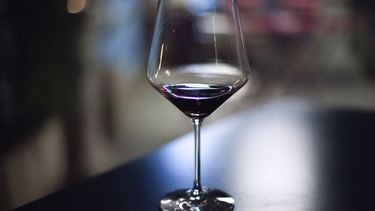 Glas rode wijn