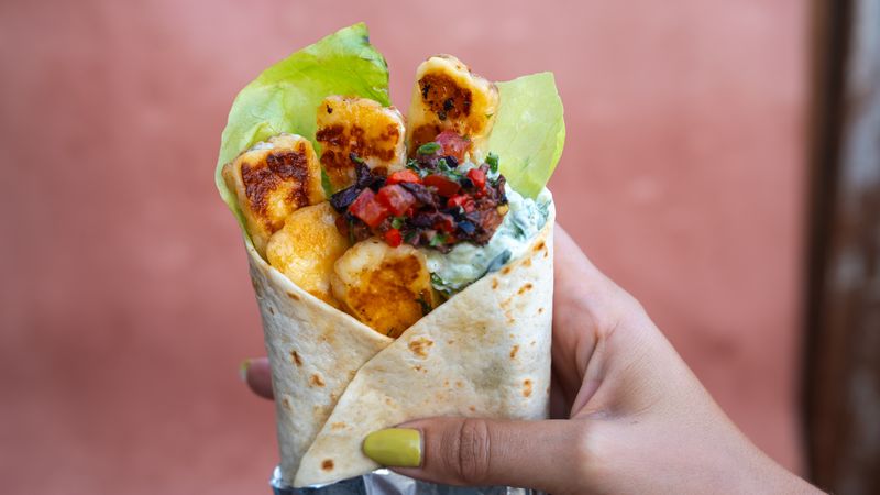 halloumi-wrap