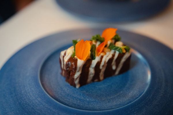R21 restaurant