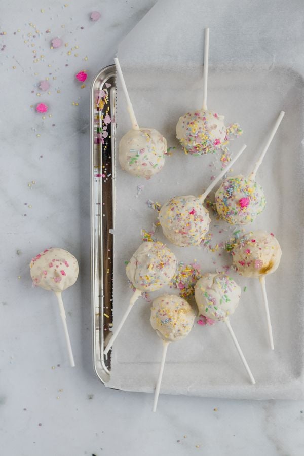 Cake pops maken / hapjes voor een kinderfeestje