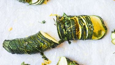 Hasselback courgette