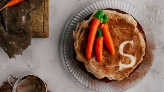 Sinterklaastaart / Worteltaart met amandelspijs