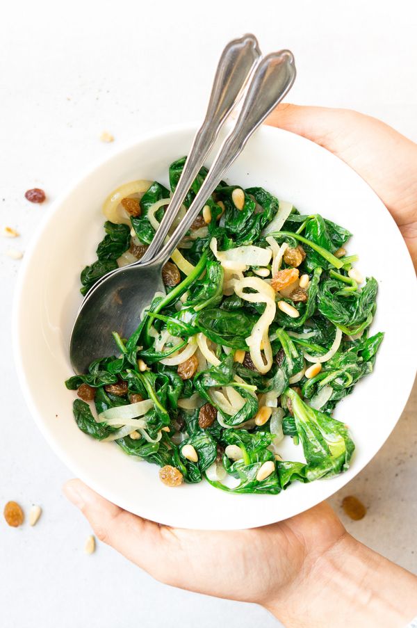Culy homemade spinach with pine nuts