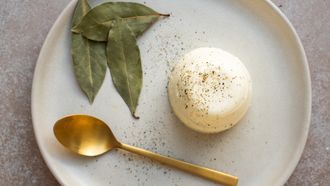 Panna cotta met laurier
