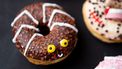 Halloween donuts recept