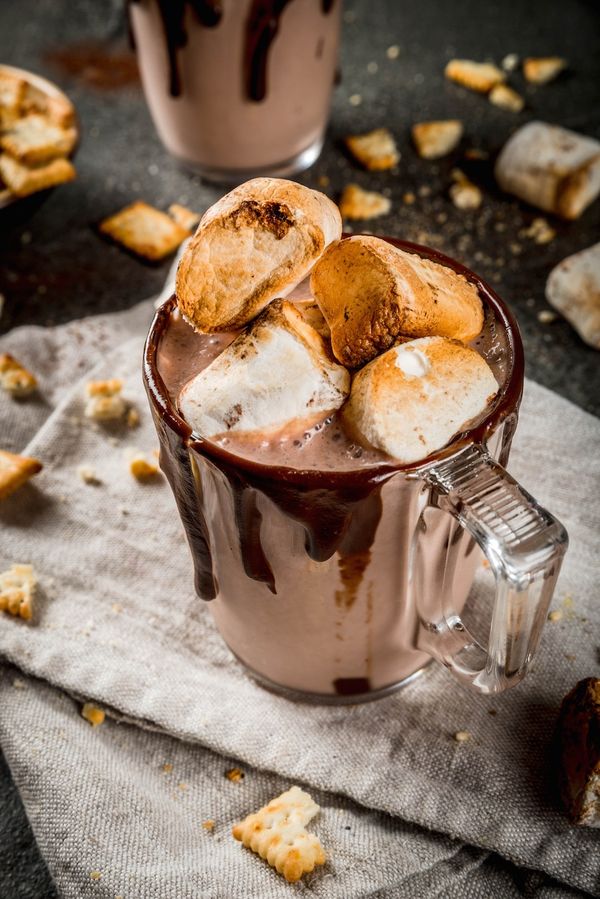 marshmallows roosteren chocolademelk