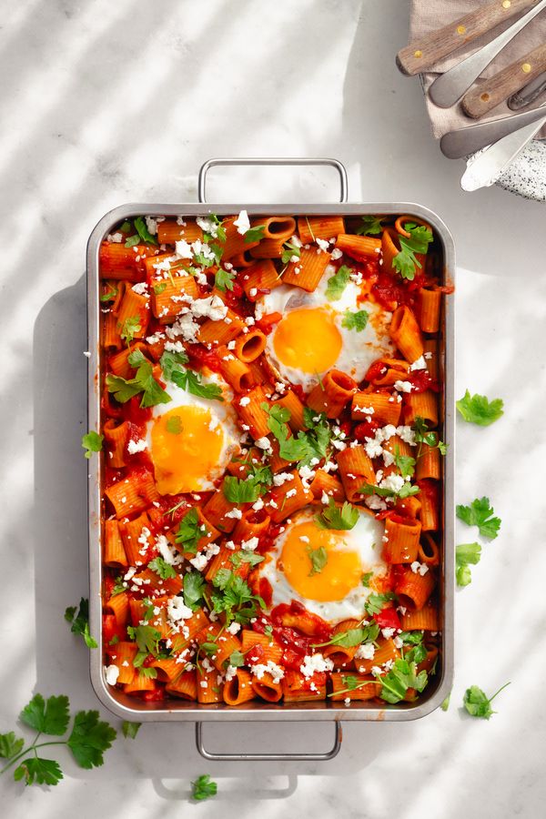 Shakshuka pasta uit de oven