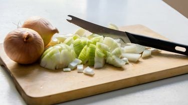Houten snijplank schoonmaken